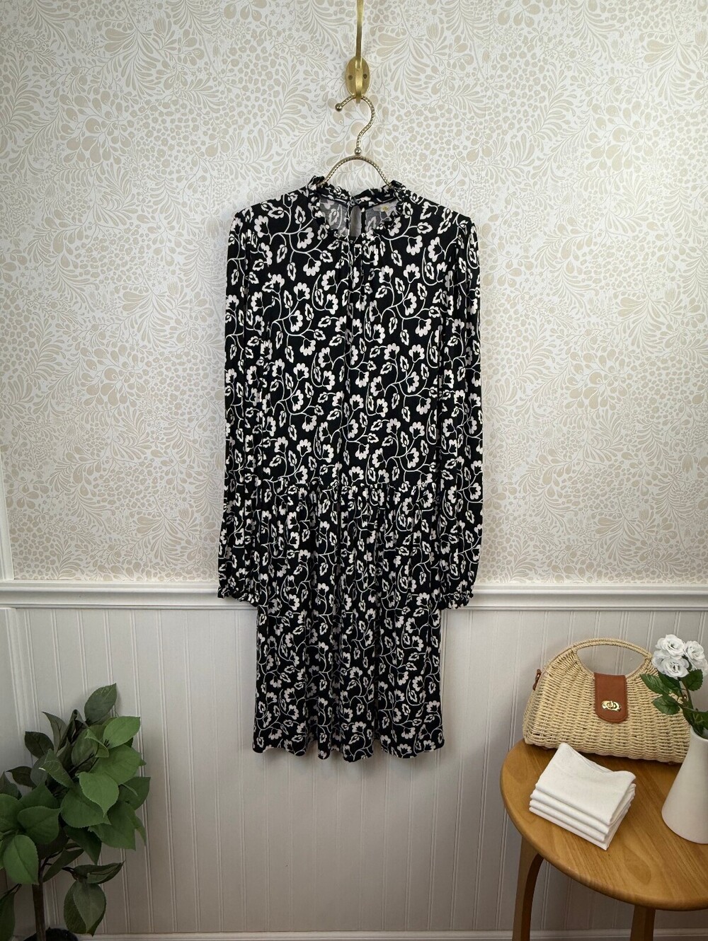 BODEN Clara Black & White Floral Print Ruffle Trim Dress Jersey Dress - Size - 8